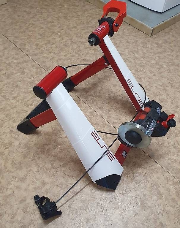 Vélos d'appartement: Elite Force Fahrrad Rollentrainer  – D'occasion à Nidau par jul_6tpv 1