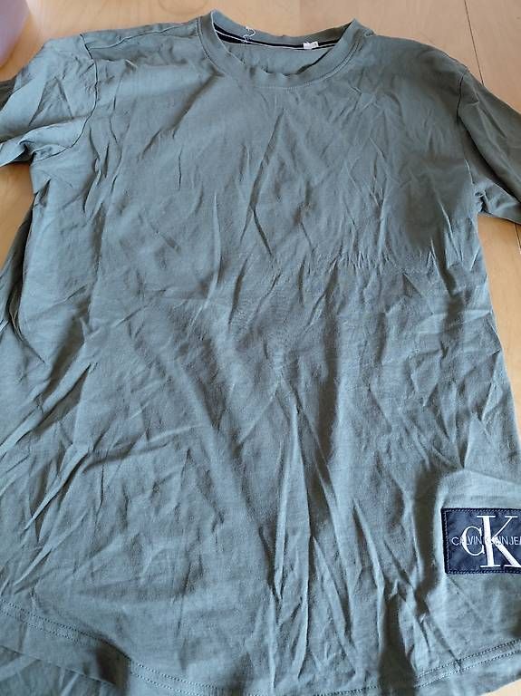 T-shirt: 5 T-shirt gr. S – Usato da Ostermundigen venduto da deb1deb1 4