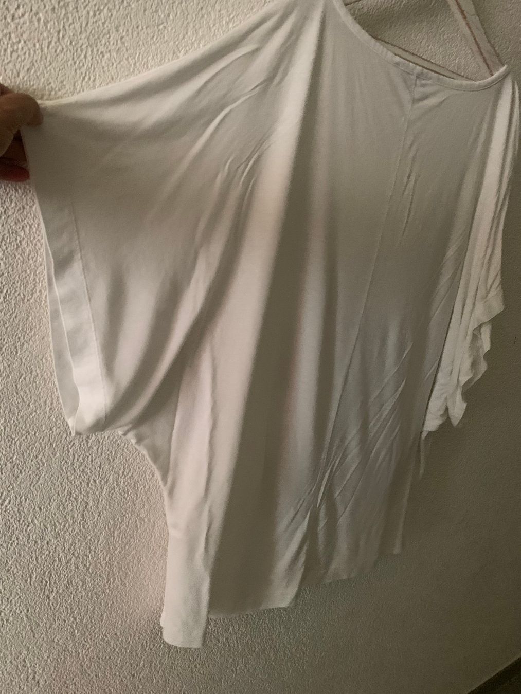 T-shirt: Shirt kurzarm weiss mit Goldaufdruck, XL oder L oversize – Usato da St. Gallen venduto da Miousch 3