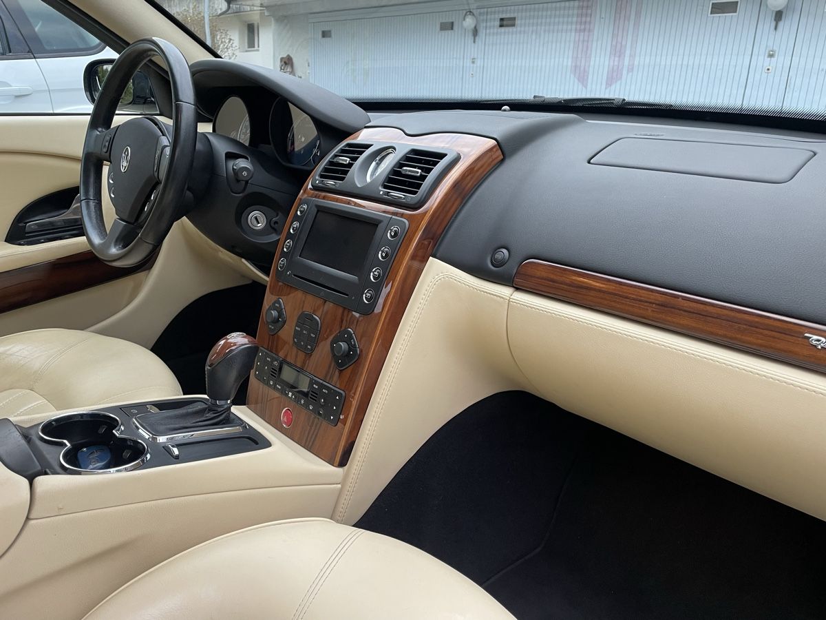 Maserati Automobili: Maserati Quattroporte 4.2 V8 Automatica schwarz/beige – Usato da Ennetbürgen venduto da Mario599 5