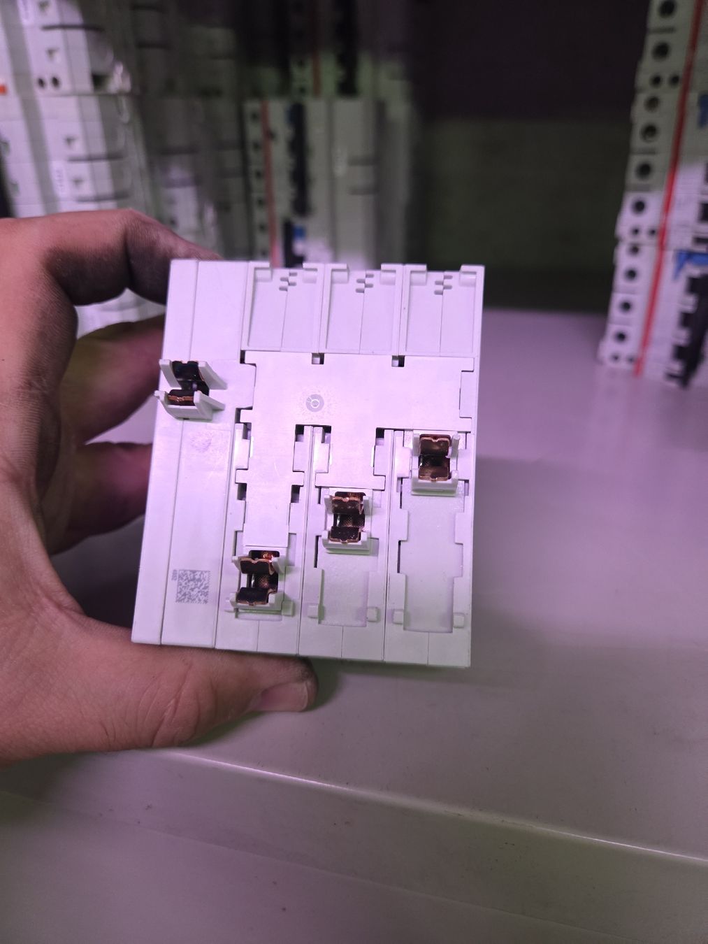 ABB Interruttori: ABB Fehlerstromschutzschalter FS403M C16 FI/LS – Usato da Zürich venduto da eymen20 3