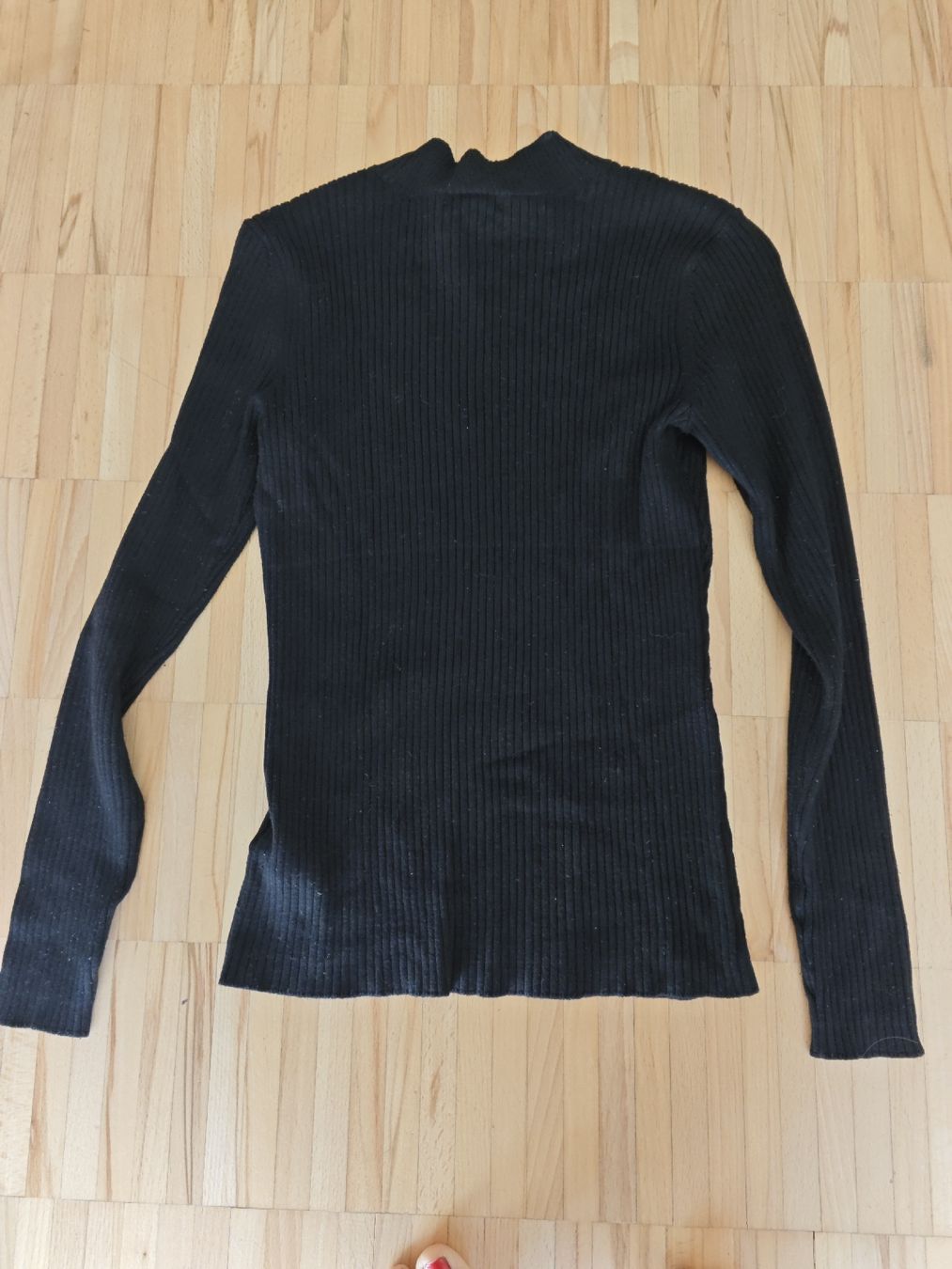 H&M Maglioni & Felpe: H&M Pullover gerippt schwarz Grösse M – Usato da Stäfa venduto da basidis 2
