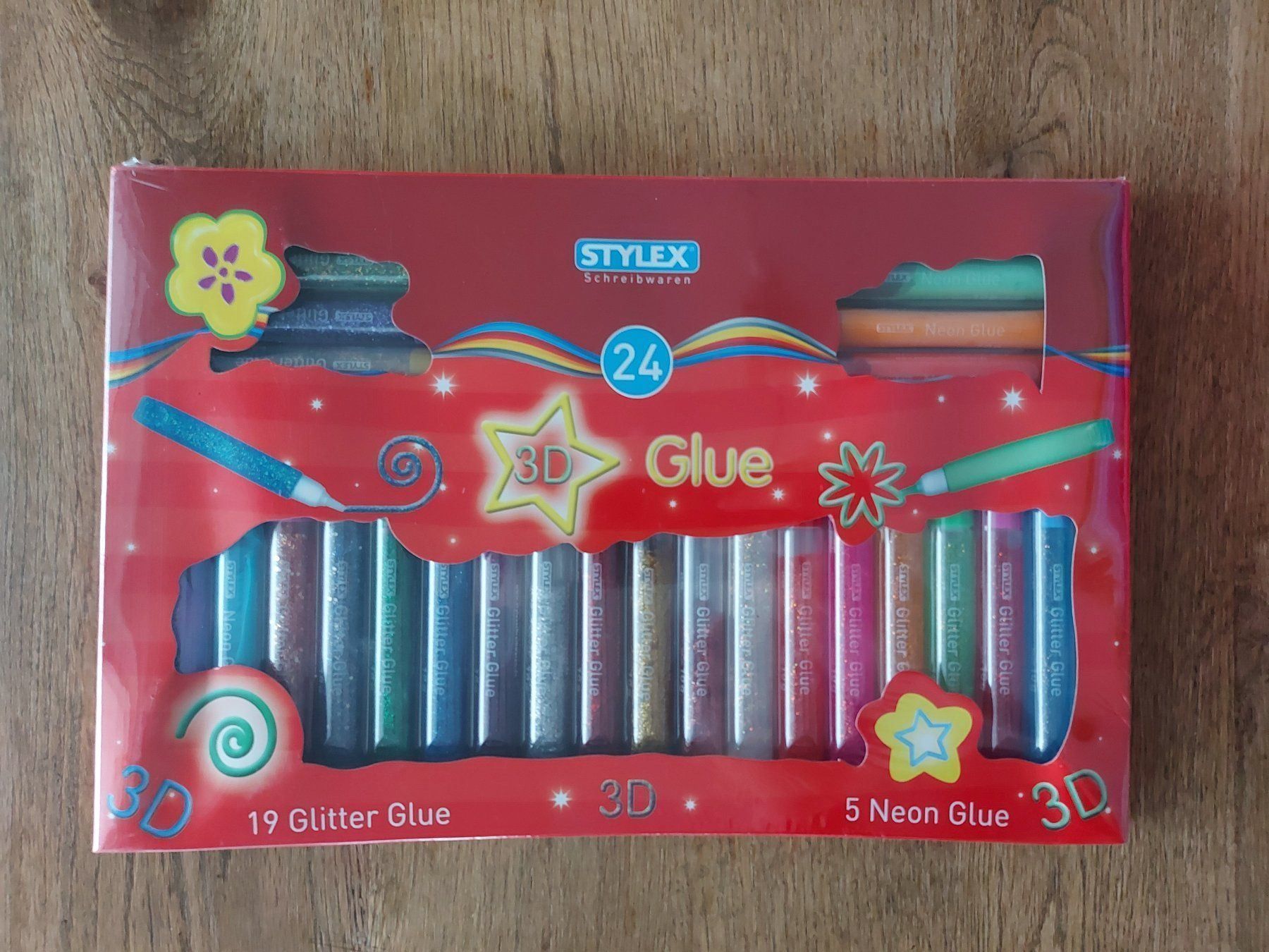 Make-up: 3D Glitter Glue 24 Stk – Neu und originalverpackt aus Langenthal von zelgaz