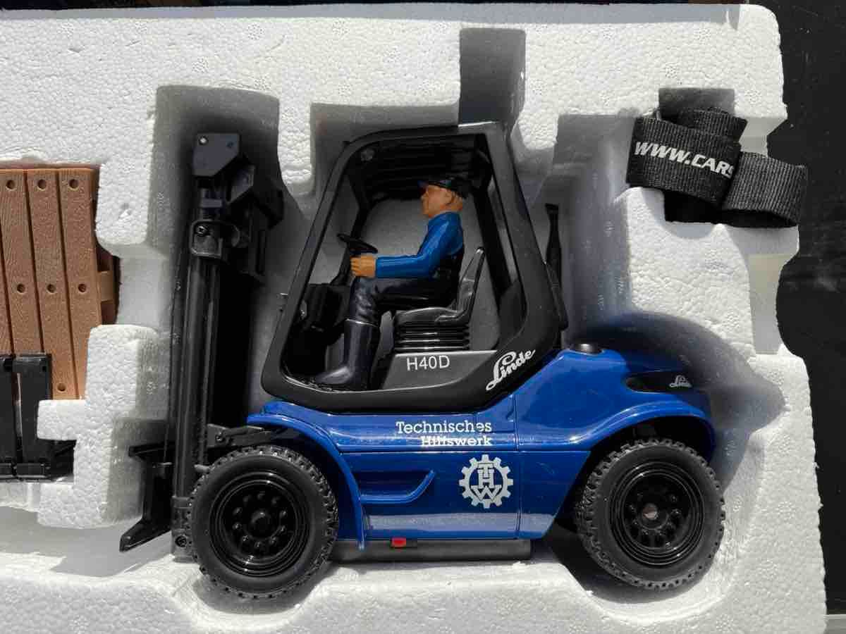 Carson RC Linde H 40 D-THW Gabelstapler 1:14 wie neu (Gebraucht) in ...