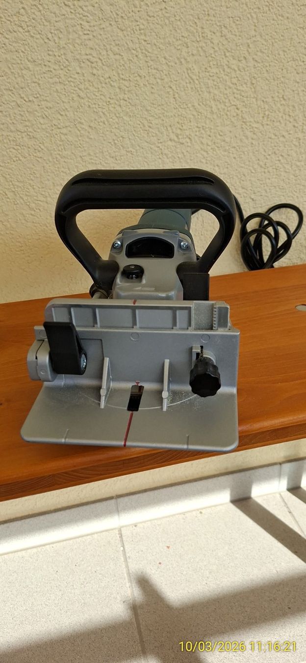 Bosch Alle Werkzeuge: Bosch Flachdübelfräse GFF22A – Neu (gemäss Beschreibung) aus Wald ZH von Remi86 1