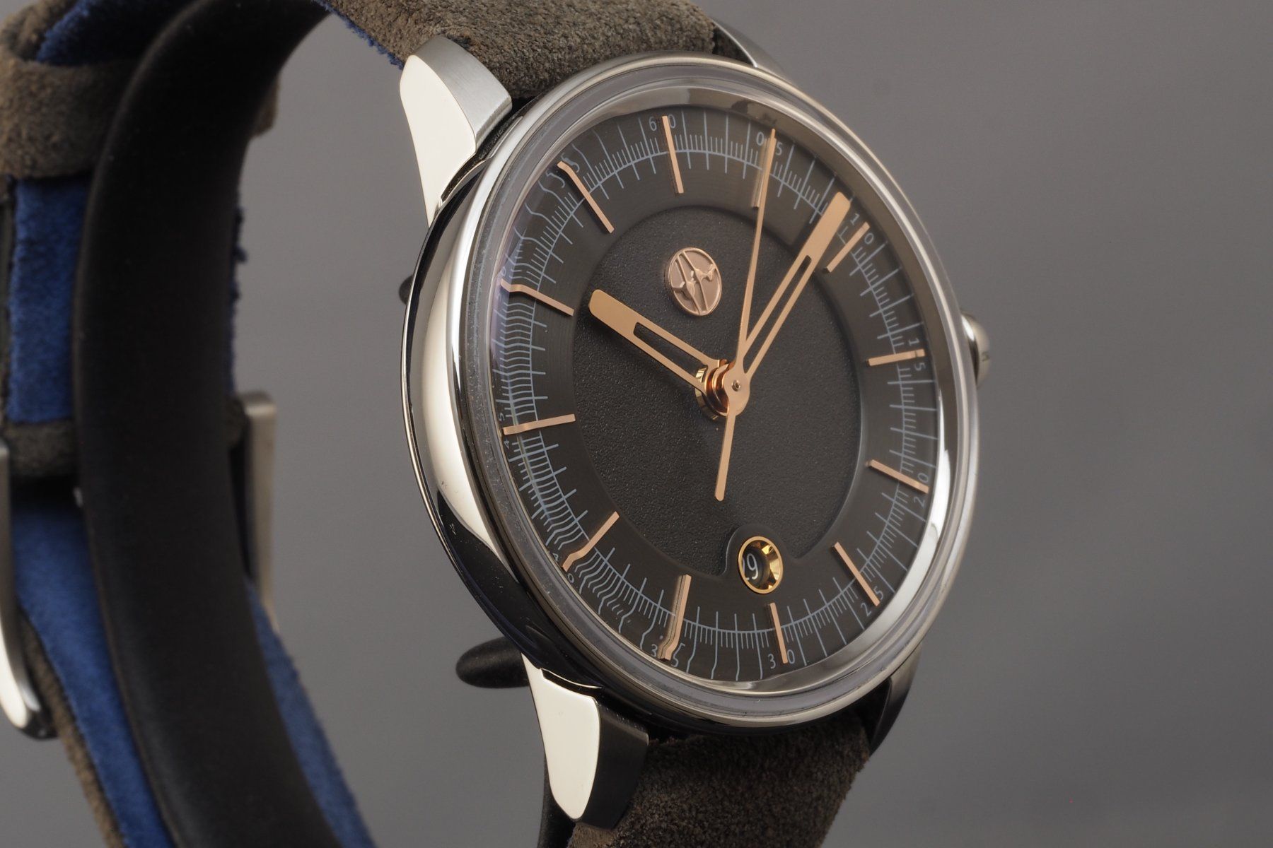 Orologi: Lundis Bleus – Nuovo e nell'imballaggio originale da Colombier NE venduto da Atelier-horloger 1