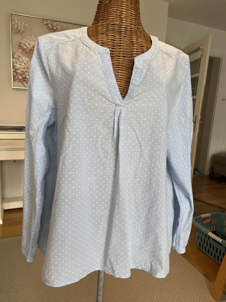 Chemisiers: Bluse hellblau Punkte, Burton, 42 – D'occasion à Solothurn par Bobesch08 3