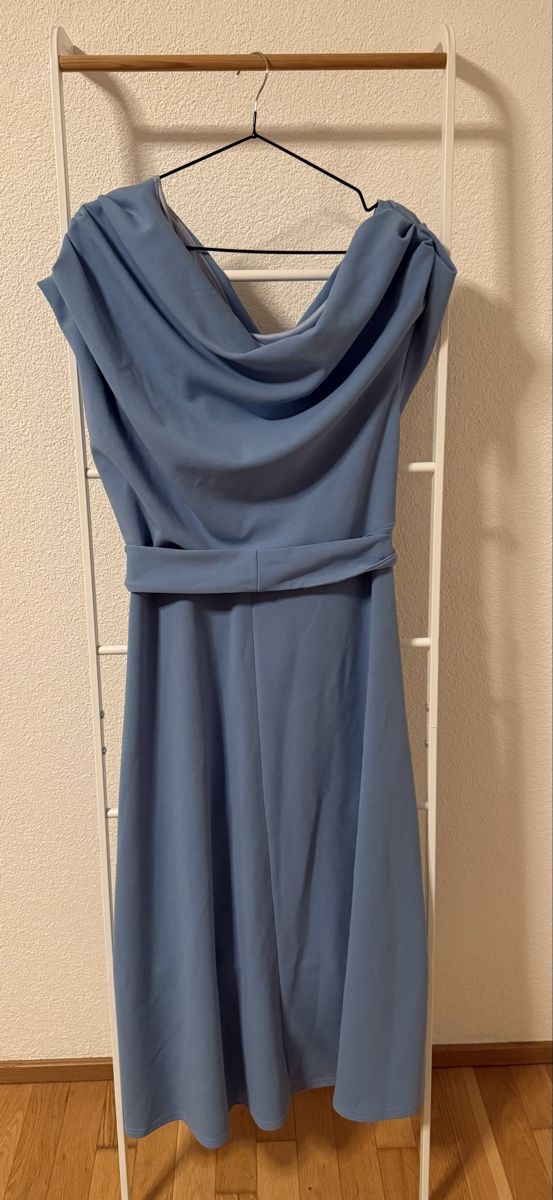 Robes: Friends Like These.. Kleid hellblau Gr. 44 – D'occasion à Kloten par ble_78dj 3