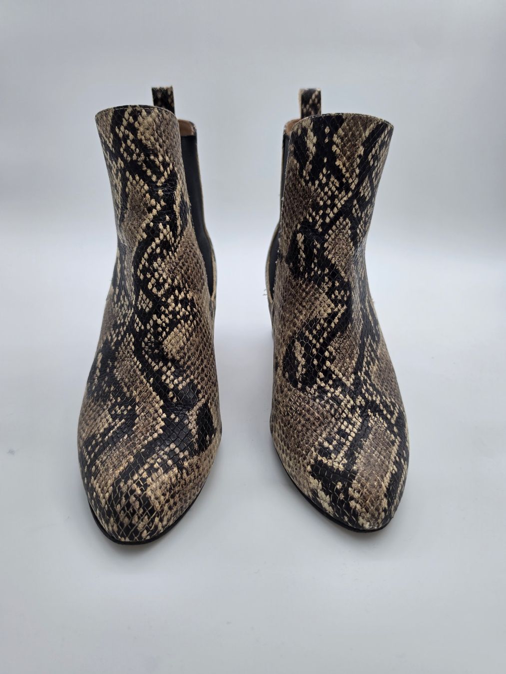 Chaussures femmes: Bottines Maison 123 en cuir imprimé python – Taille 37 – D'occasion à St. Ursen par kat_g8z5 1