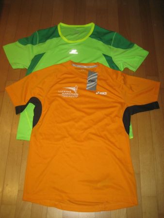 Trainingsshirts neu