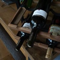 Rustikales Weinregal - Flaschenhalter aus Massivholz / Rusti