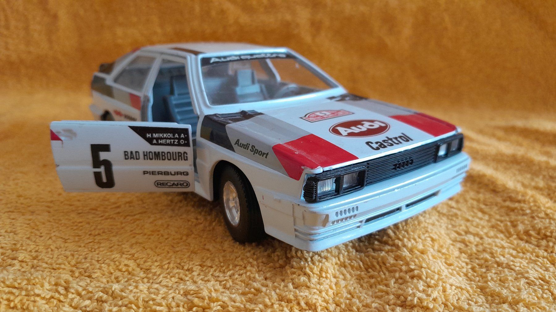 Bburago Modellini d'auto: Burago Audi Quattro 1:25 – Usato da Tafers venduto da Fbrh 1