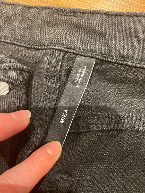 Weekday Mika High Waist Slim Mom Jeans Kaufen auf Ricardo