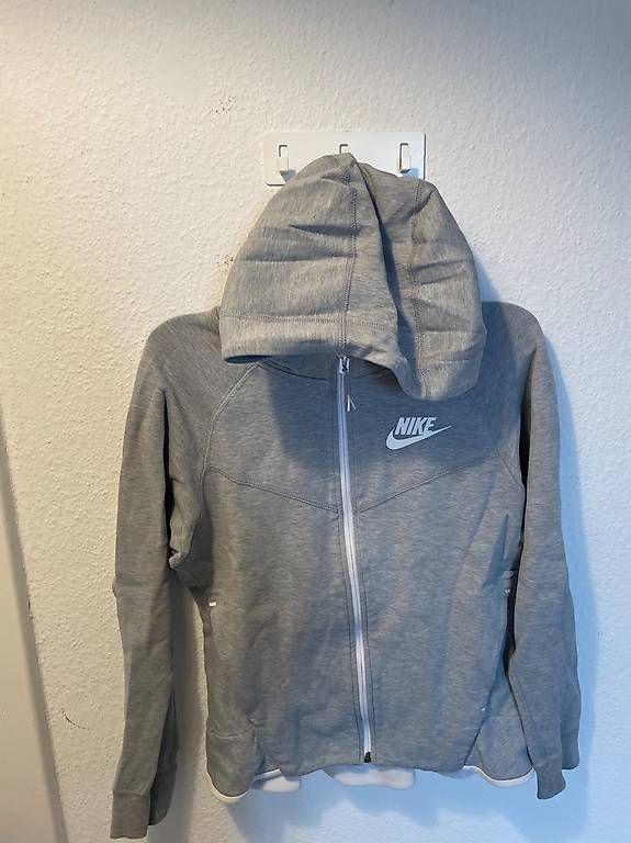 Nike Maglioni & Felpe: Nike Sportswear Sweatjacke - S – Usato da Bern venduto da anja.s.w 2