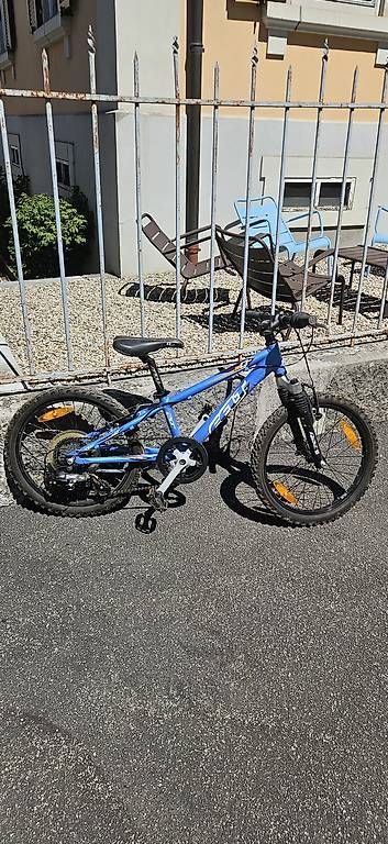 Vélos: VTT Felt 20" – D'occasion à La Chaux-de-Fonds par Brosse