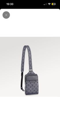 Louis Vuitton Outdoor Slingbag (M30833)