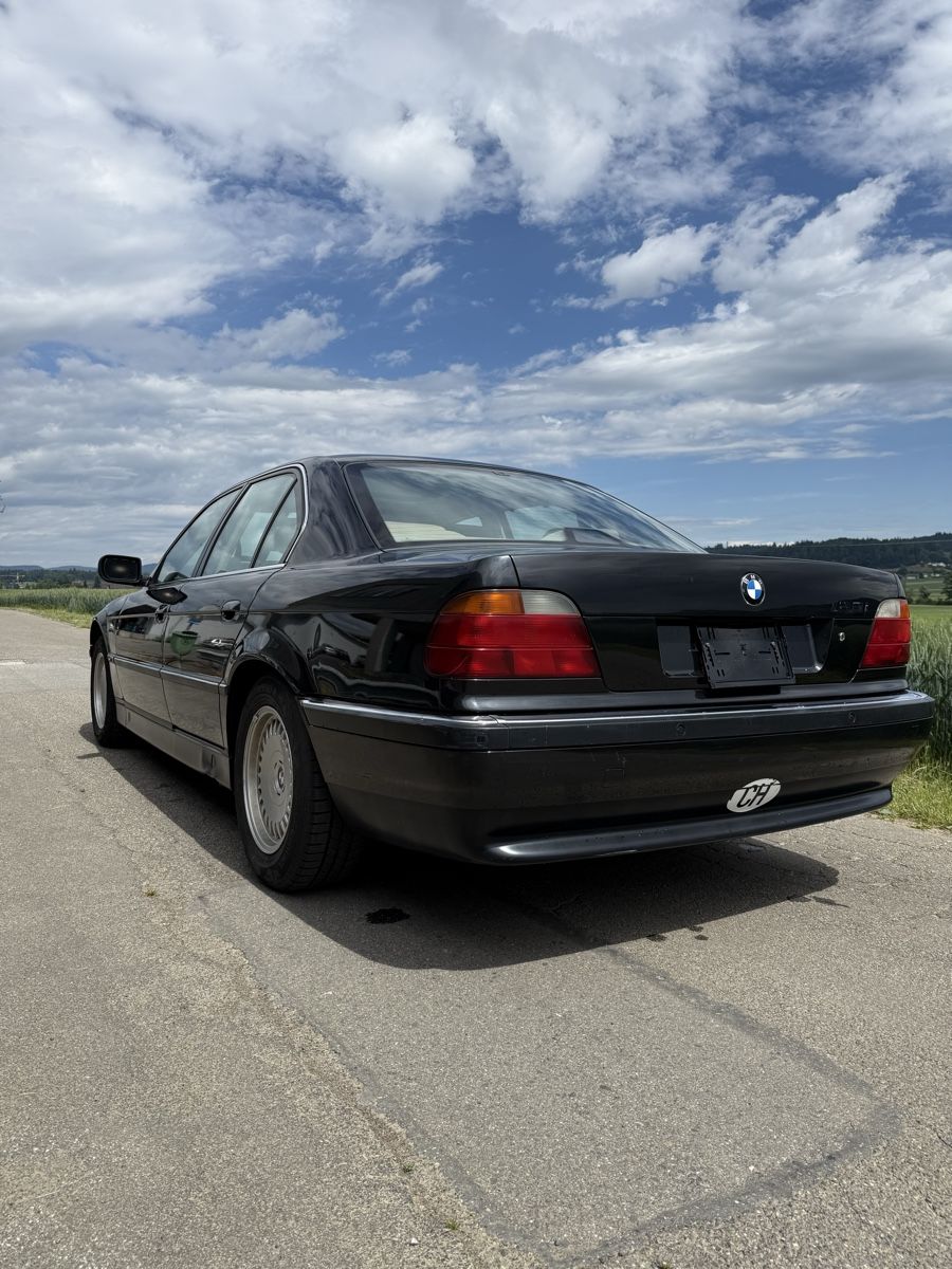 BMW Automobili: Bmw e38 750i V12 Luxuslimousine Oldtimer Youngtimer Legende – Usato da Schinznach Dorf venduto da exodia123 3