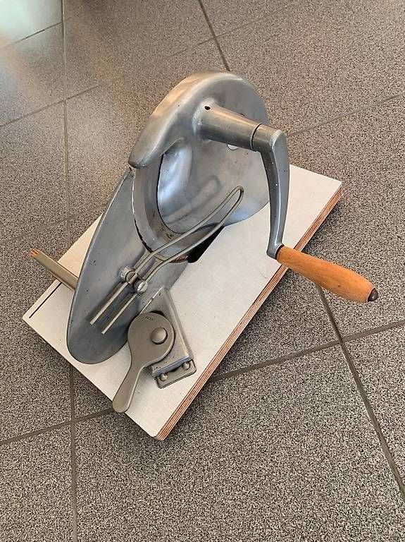 Elettrodomestici da cucina: Affettatrice Pane Vintage – Usato da Paradiso venduto da andrealugano 1