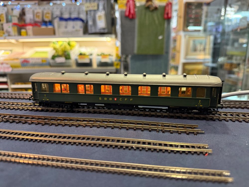 Metropolitan Modelleisenbahnen: Metropolitan 7010 H0 DC Personenwagen SBB  RARE – Gebraucht aus Chiasso von Carrara-Modellismo