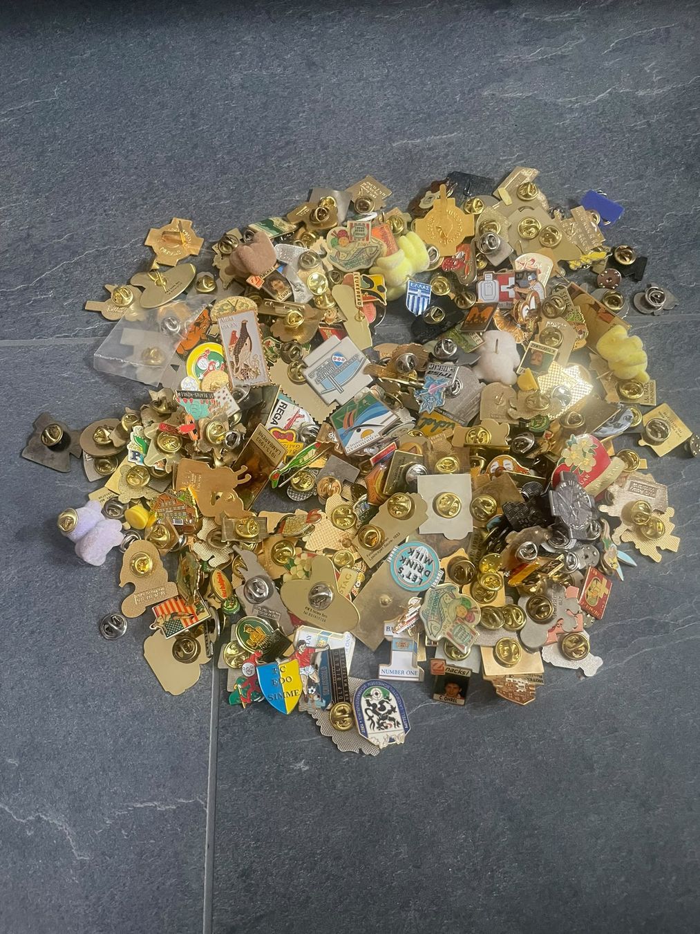 Spille & Fermagli: Pin Sammlung – Usato da Unterlangenegg venduto da can_rf8g