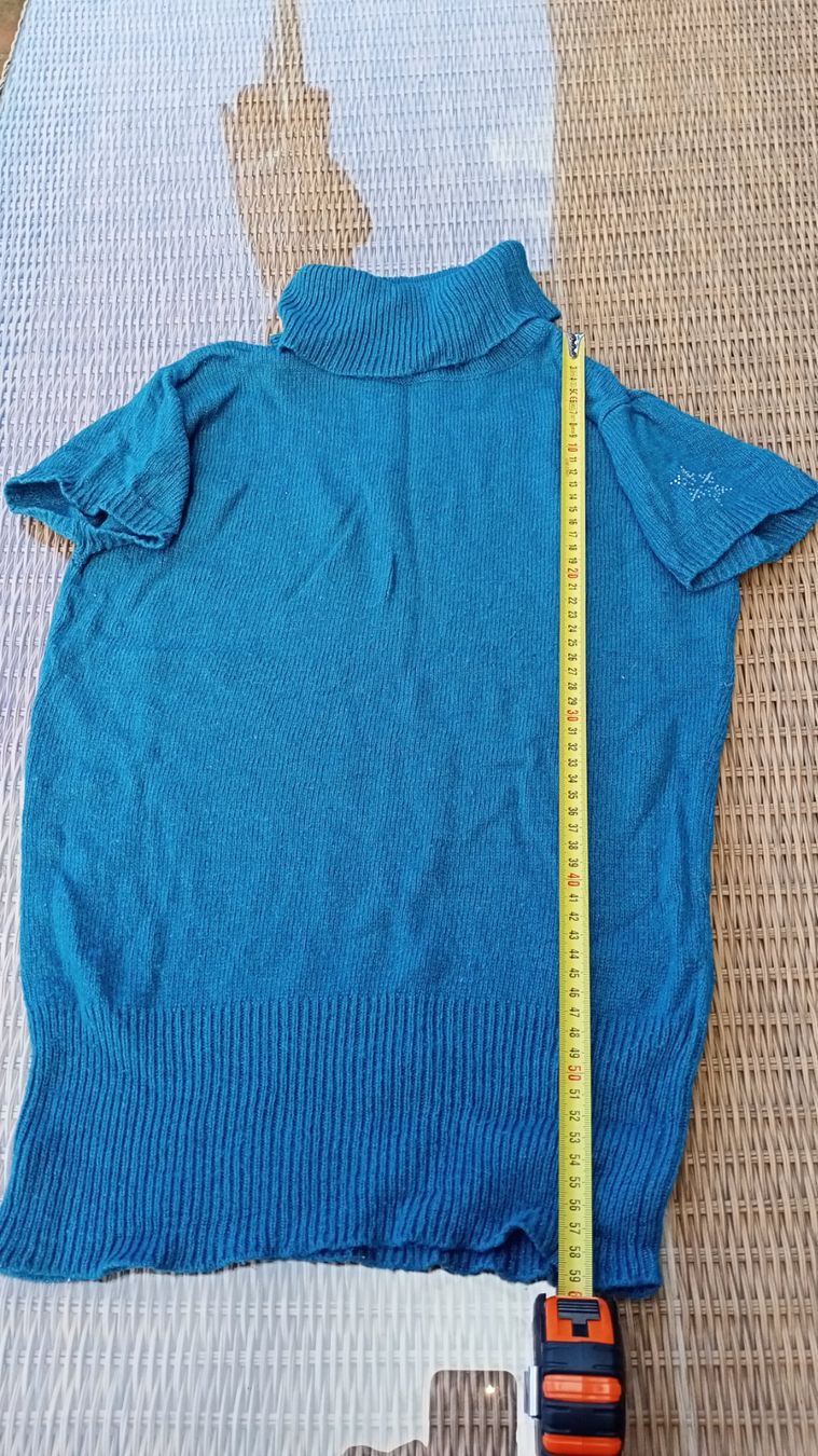 Maglioni & Felpe: Calliope Pullover Frau mit Angora azurblau – Usato da Brusino Arsizio venduto da Demidova