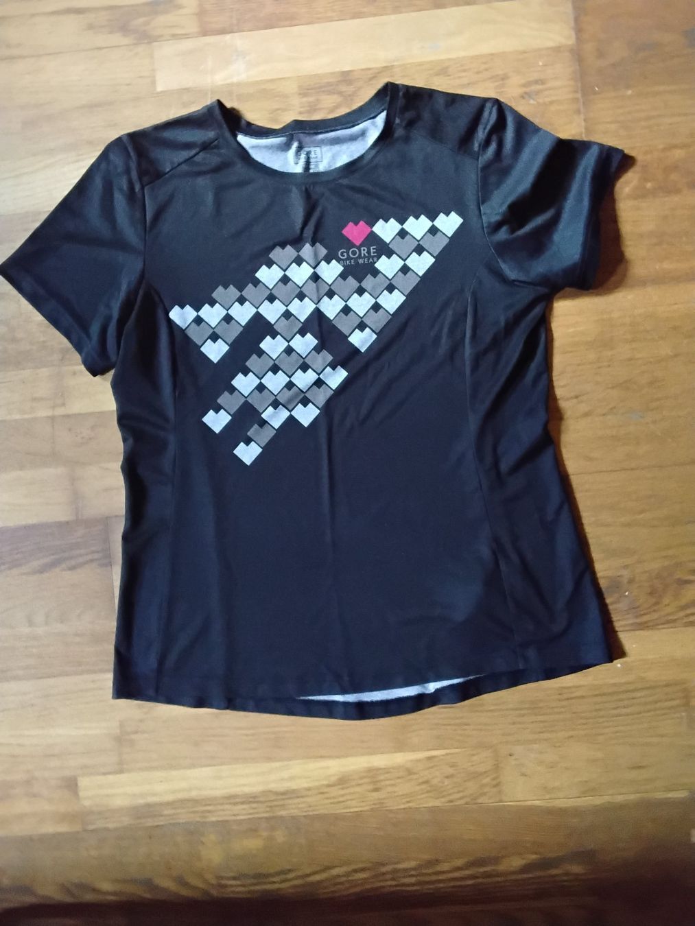 Leibchen & Hosen: Veloshirt Gore XXL 44 – Gebraucht aus Lohn-Ammannsegg von Ricarda72