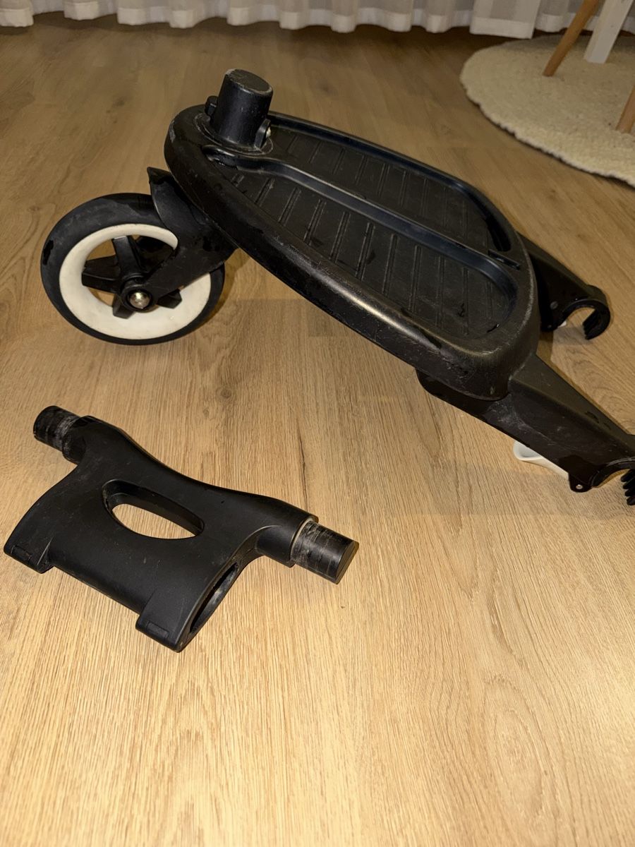 Bugaboo Accessori per carrozzine: Bugaboo Trittbrett/Mitfahrbrett mit Adapter – Usato da Füllinsdorf venduto da _niki_
