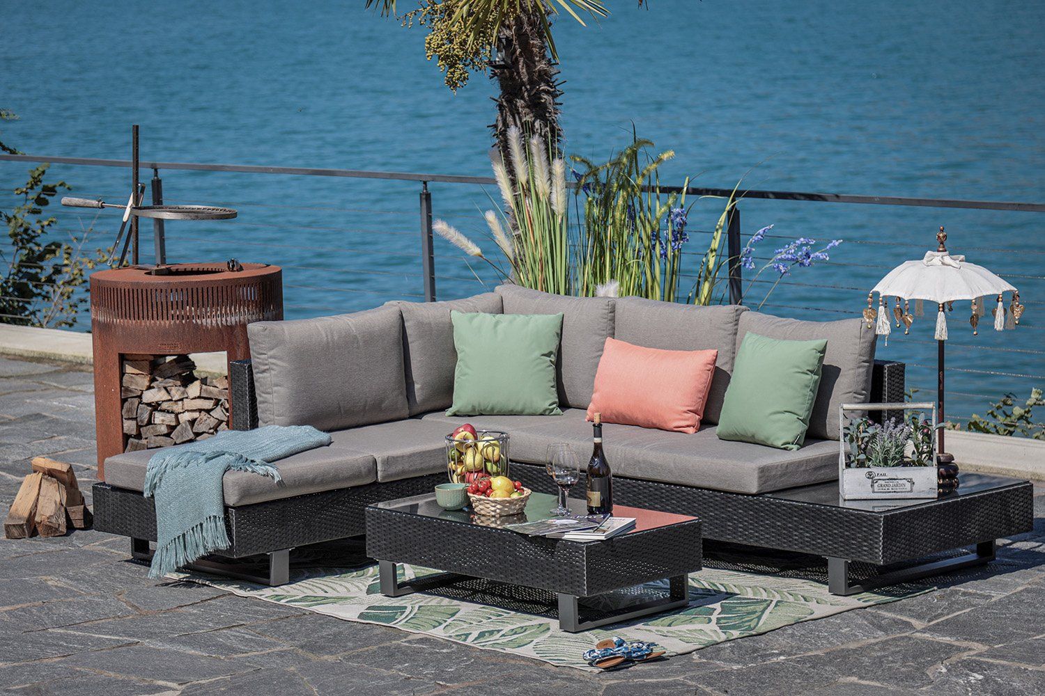 Divani: Rattan Ecklounge mit Liege – Nuovo e nell'imballaggio originale da Bern venduto da rattan-lounge 1