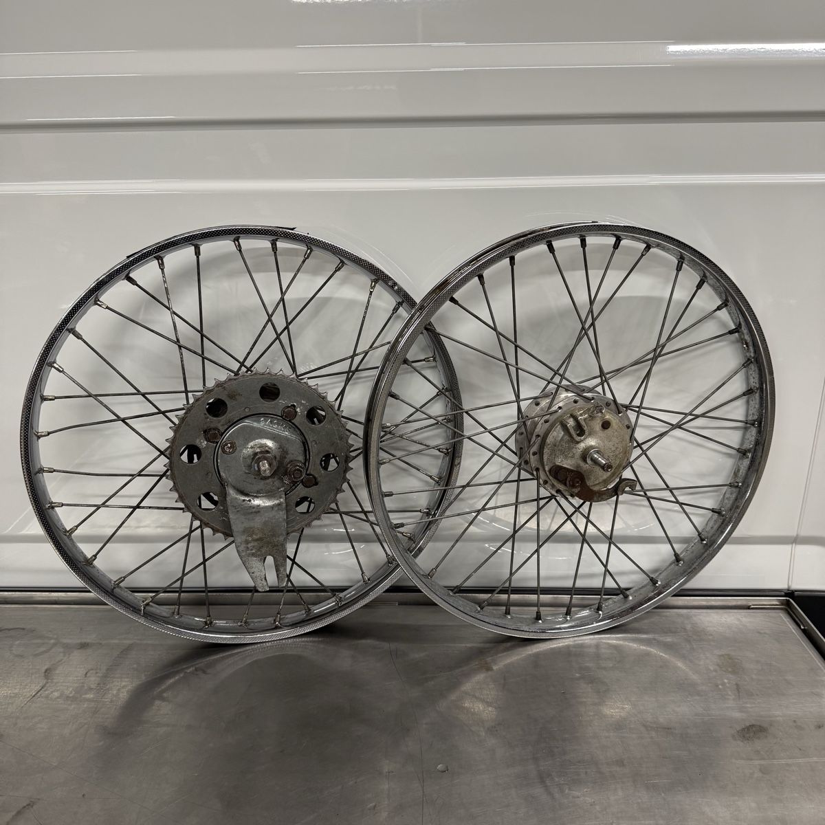 Puch Cerchioni: Puch X30 Speichenräder – Usato da Appenzell Steinegg venduto da abcdefg070