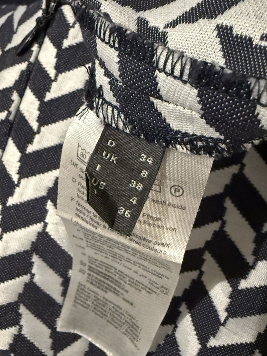 Esprit Gonne: Esprit Minirock Grösse 34 – Nuovo (secondo la descrizione) da Basel venduto da zukk_ 4