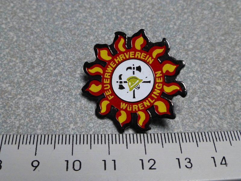 PIN PINS FEUERWEHR FIREFIGHTER (Gebraucht) in Gränichen für CHF 4 – mit ...