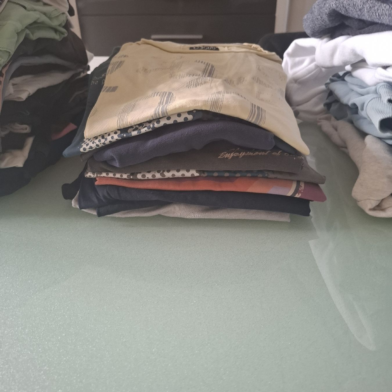 Lotti di vestiti: Kleider Set M und L – Usato da Gachnang venduto da Gts2 1