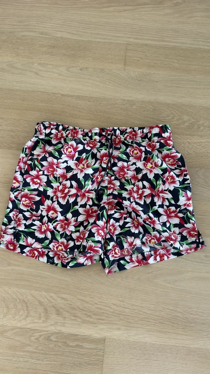Tommy Hilfiger Caleçons de bain: Tommy Hilfiger swim shorts size M  – D'occasion à Pully par Evgenii13