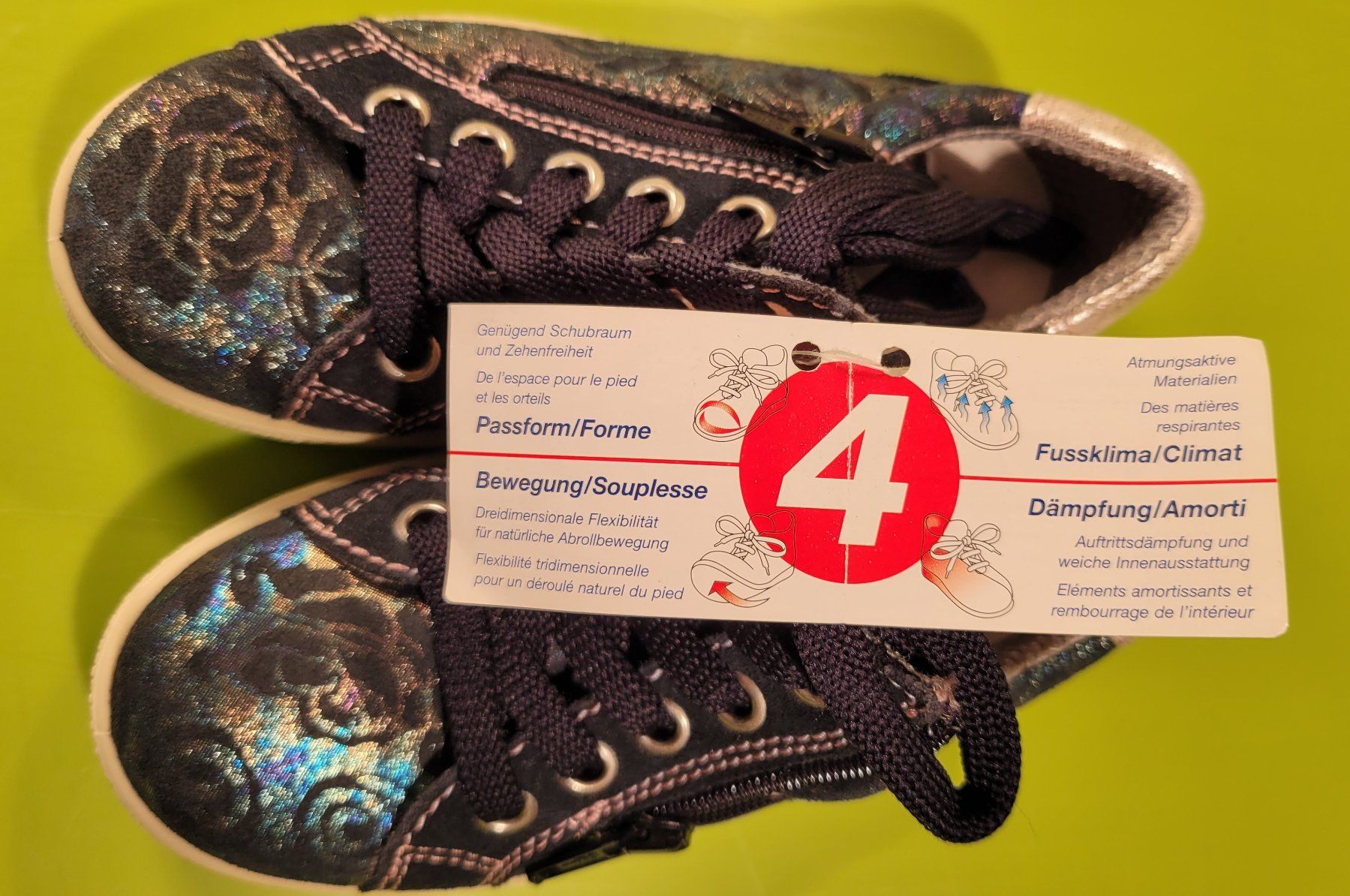 Scarpe per ragazzi: Schuhe NEU 26 TWISTY Glitzerprint Flexsohle – Nuovo (secondo la descrizione) da Emmenbrücke venduto da yanndrechsler 2