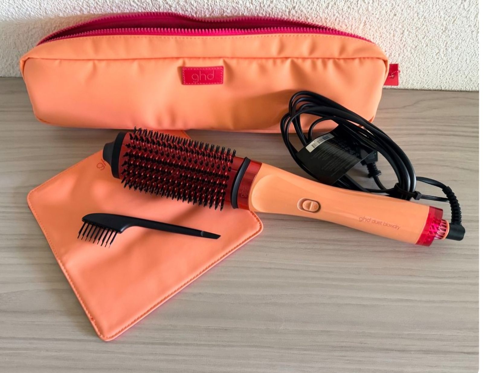 GHD Föhn: GHD Blowdry 2in1 sunkissed  – Neu (gemäss Beschreibung) aus Sargans von Chicco051 2