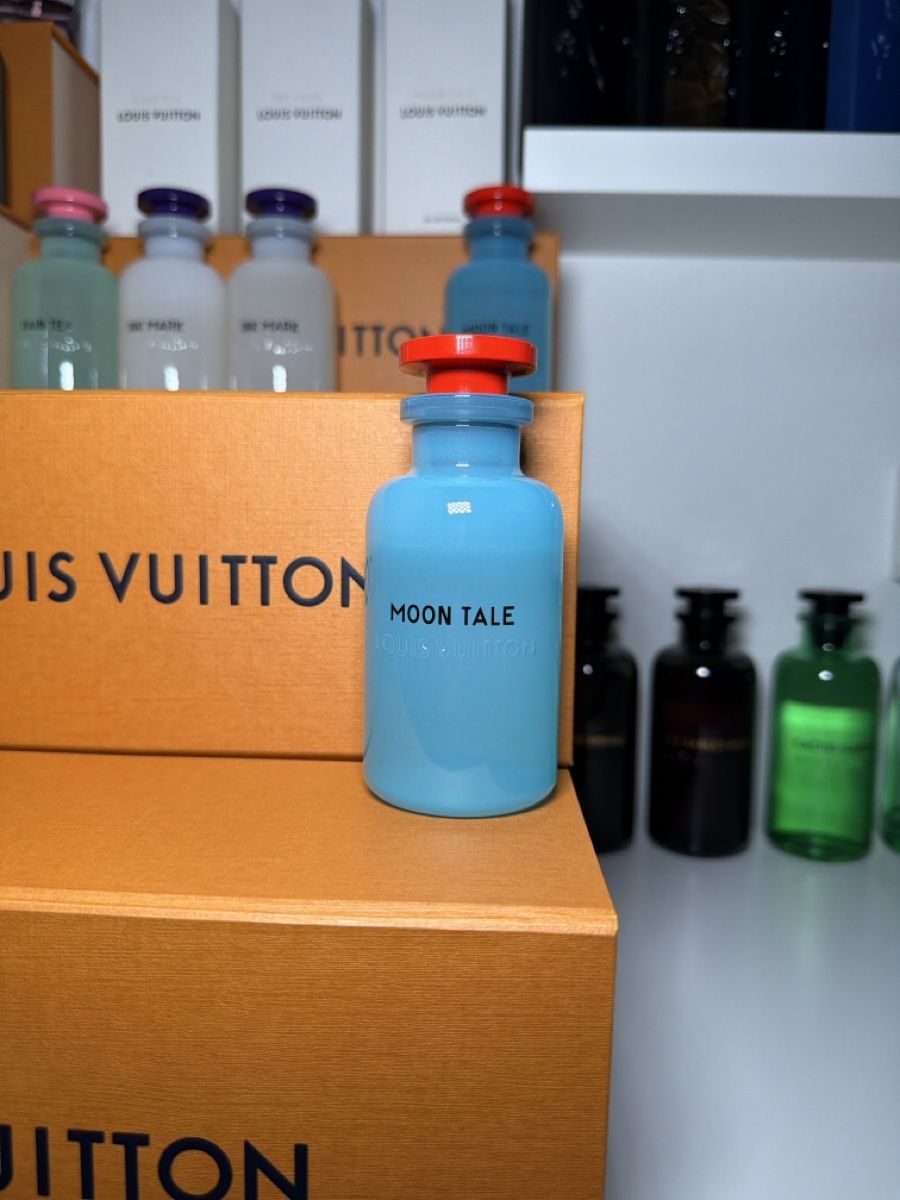 Louis Vuitton Parfums & Eau de Toilette: Louis Vuitton Moon Tale  – D'occasion à Fislisbach par lze_z62j