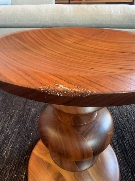 Vitra Hocker: Vitra Eames Stool Model B  Massivholz Nussbaum – Gebraucht aus Zollikofen von OberliAG 3