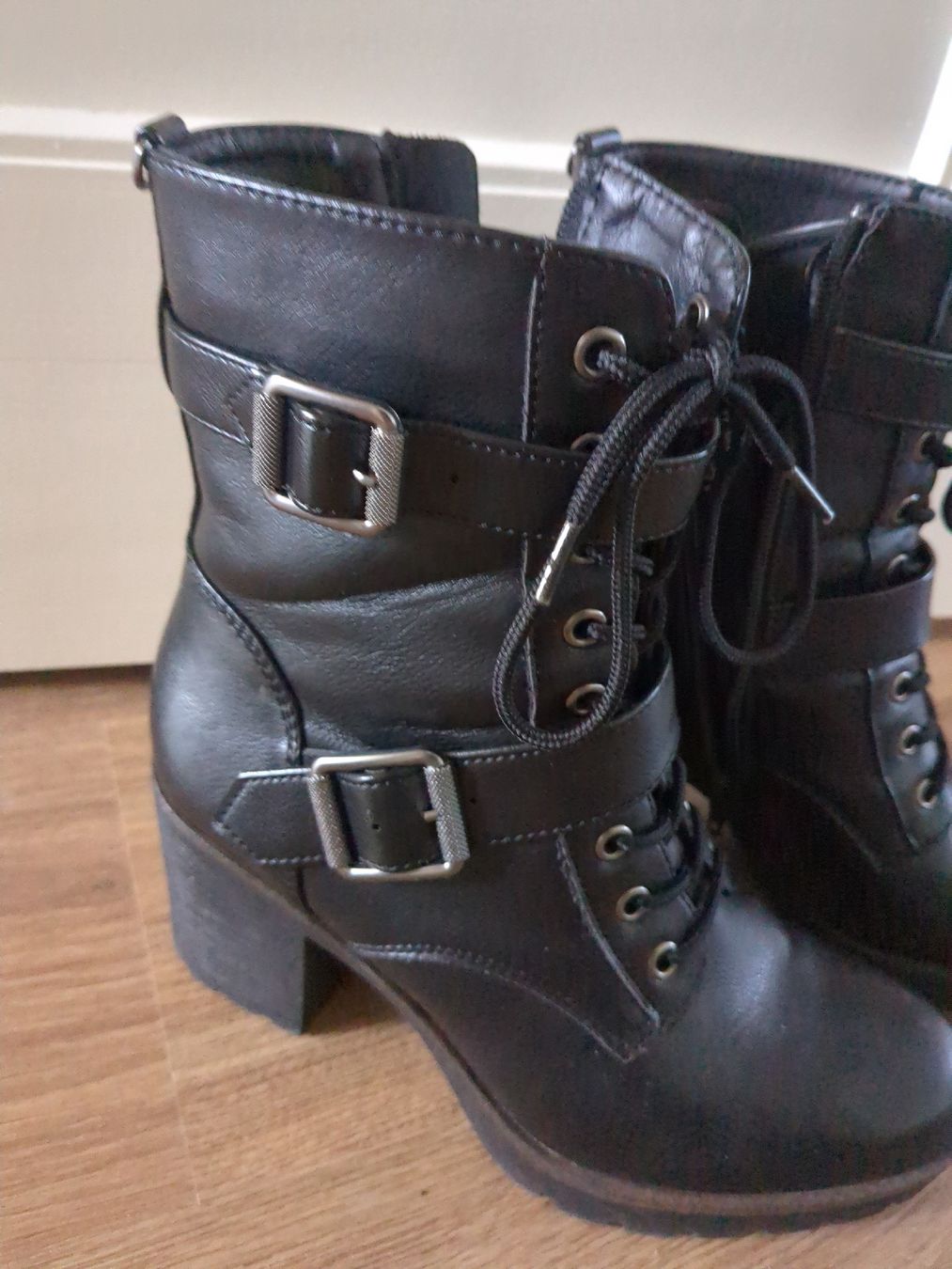 Chaussures femmes: Stiefel Grösse 39 – D'occasion à St. Gallen par tj19 1
