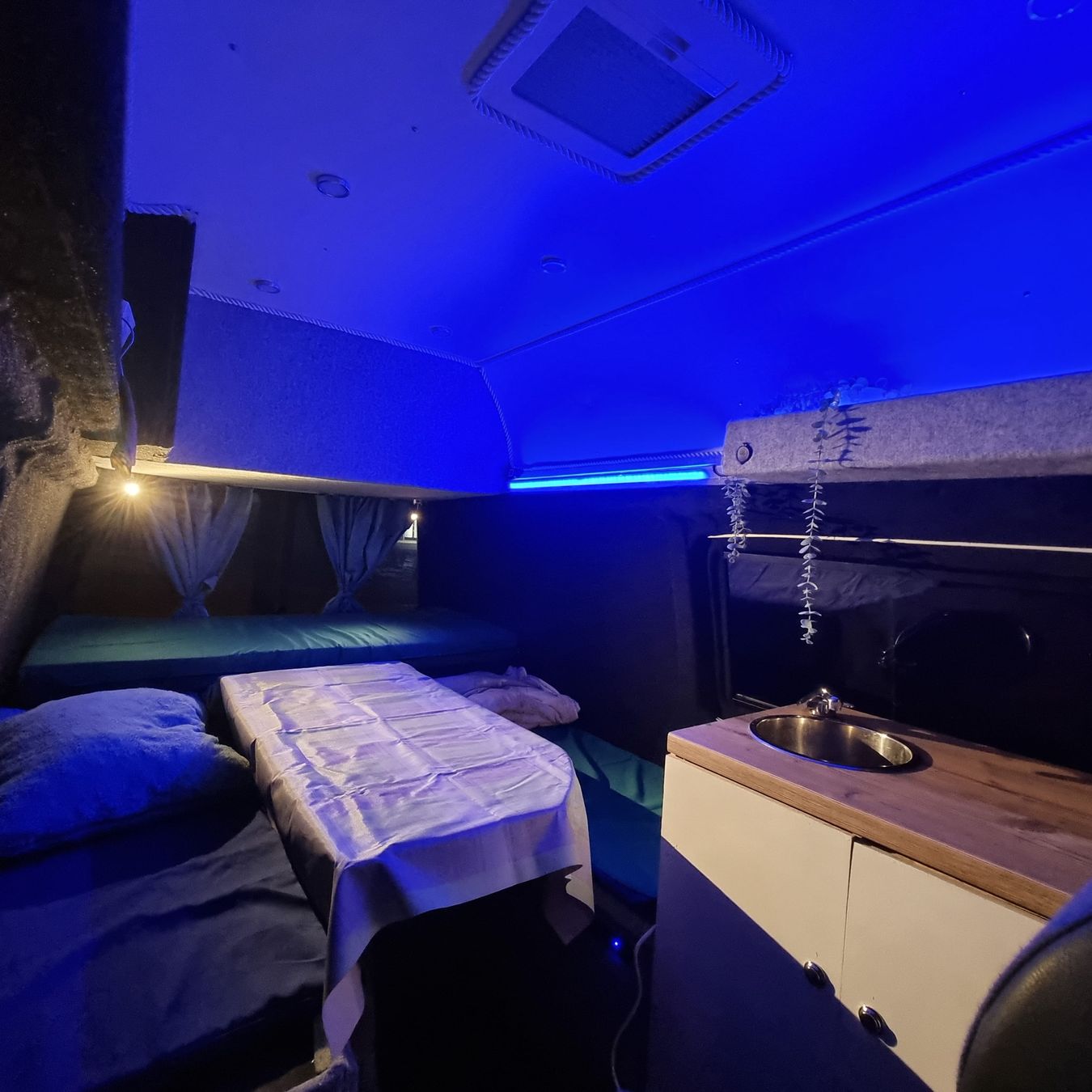 VW Véhicules de camping: VW T5 Camper  – D'occasion à Wohlen AG par kri_2mj8 7