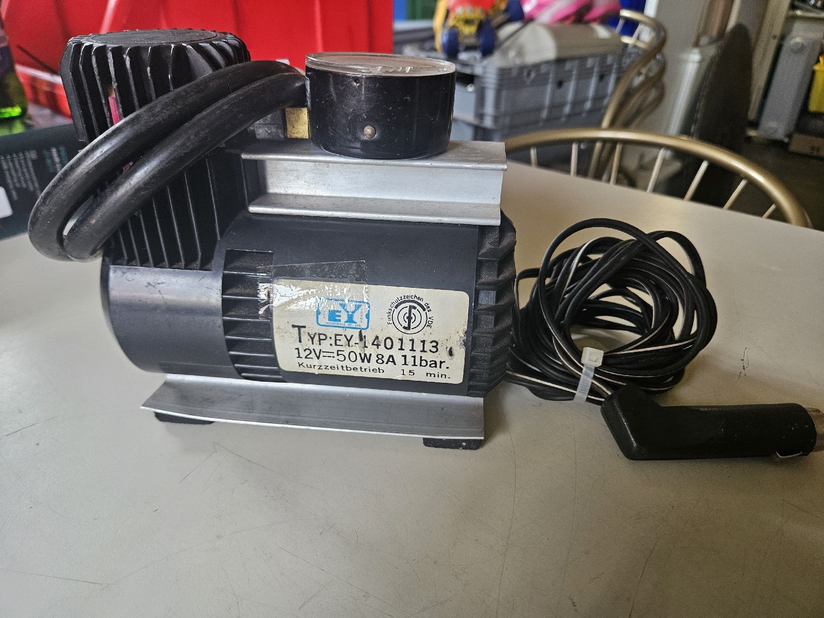 Compressori: Auto Kompressor EY 12V 50W 8A 11bar gebraucht – Usato da Oberburg venduto da znas 3