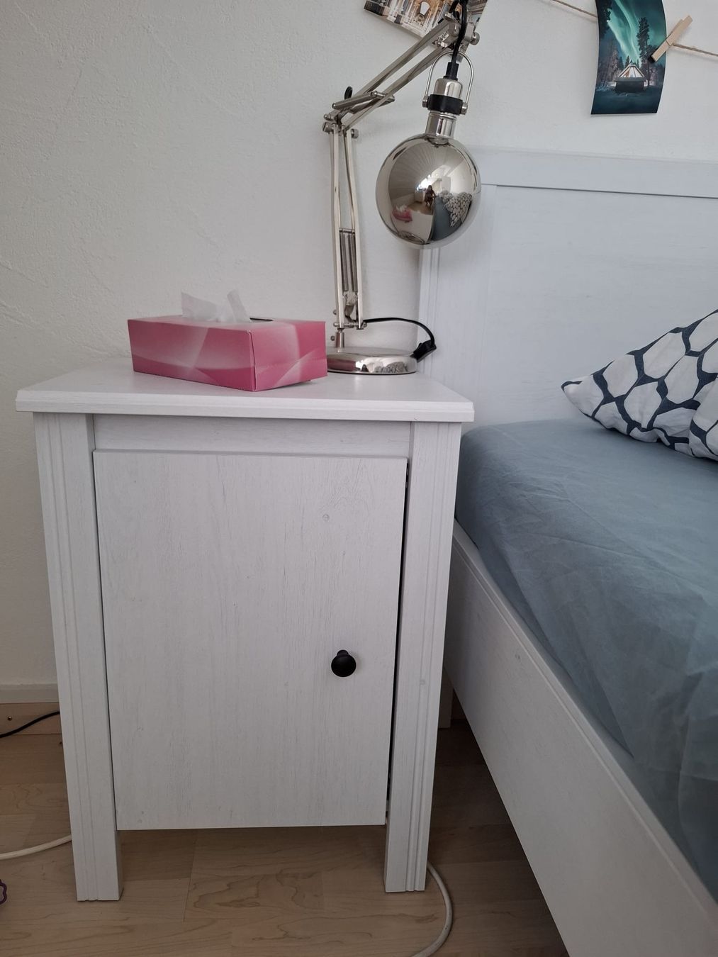 Tables de nuit: Ikea Nachtisch – D'occasion à Cham par Dana1208