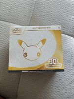 Pokemon 30th Anniversary Elite Trainer Box EN