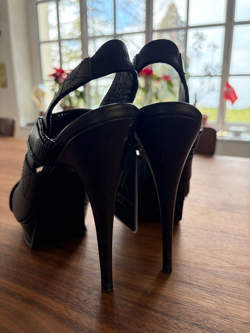 Saint Laurent Scarpe da donna: YSL Tribute Pumps, schwarz, Grösse 39.5 – Usato da Arni AG venduto da eiskoenig24 3