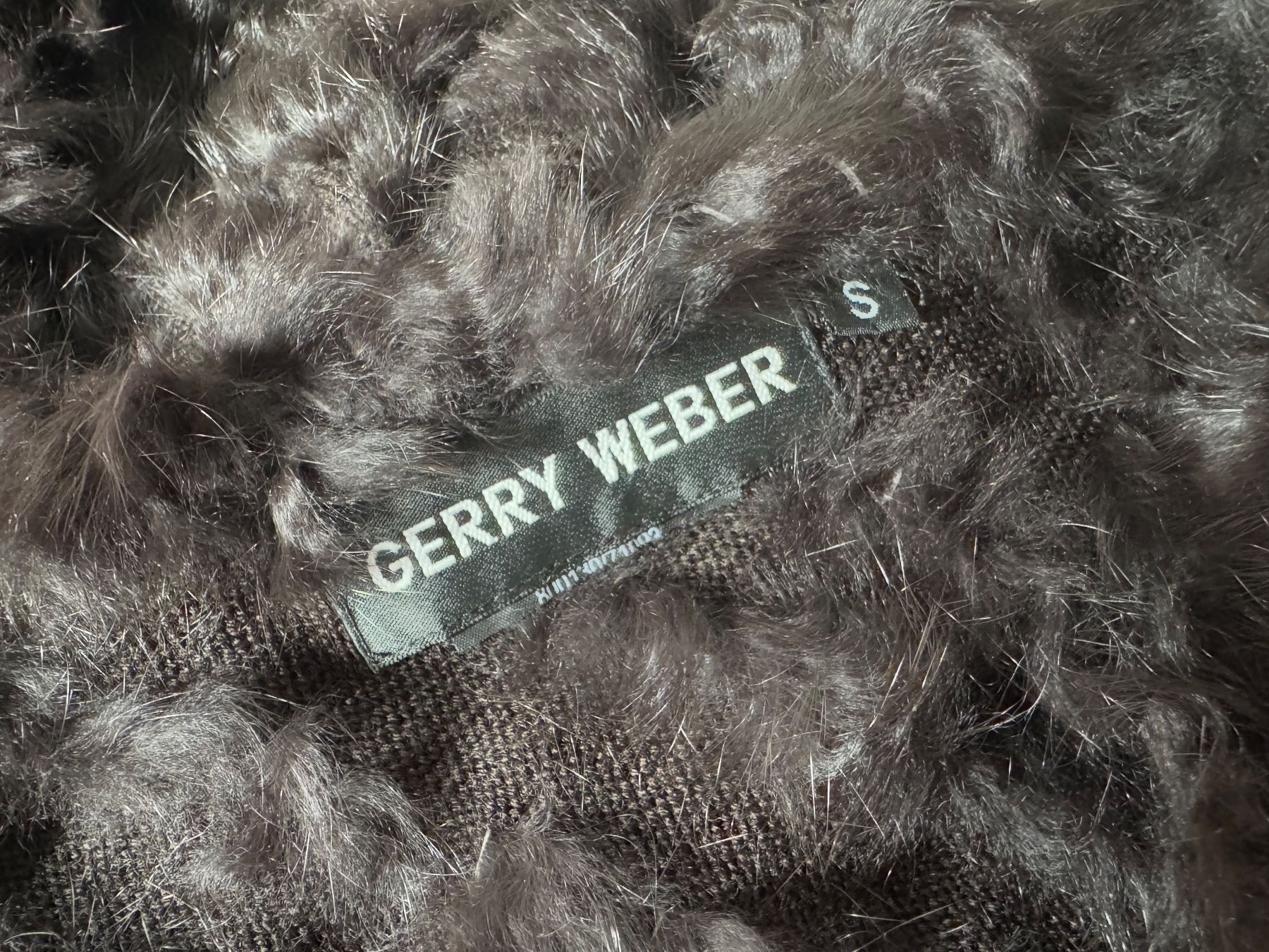 Gerry Weber Altro in Moda donna: Poncho mit Fell – Usato da Kaiseraugst venduto da Blondi_xx 1
