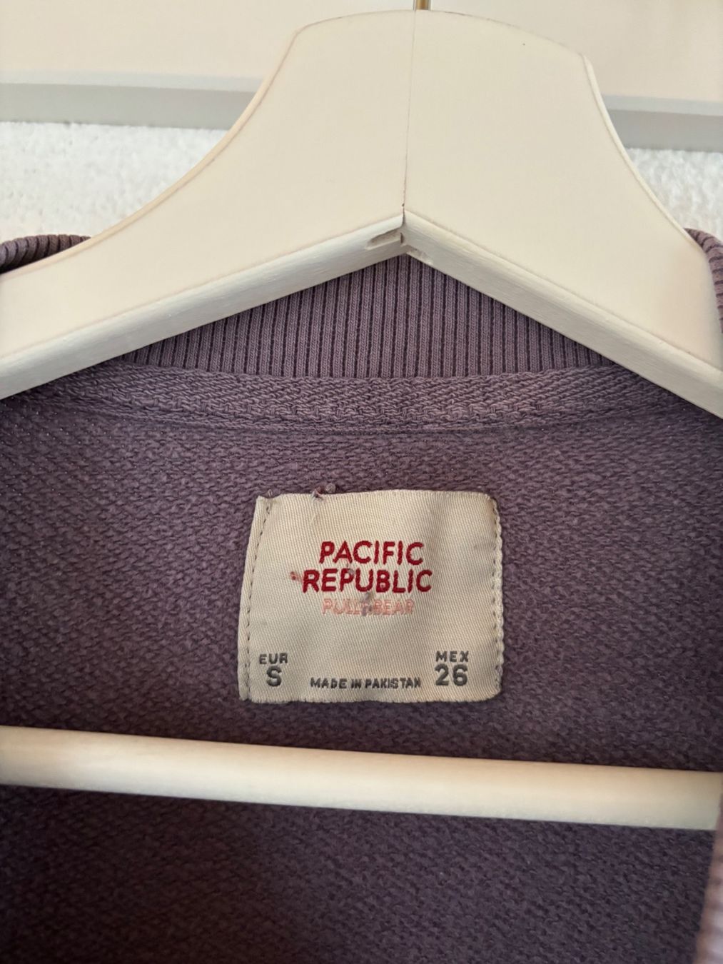 Pullover & Sweatshirts: Pull Valbeach – Gebraucht aus Grandvillard von Elsa.Del 2