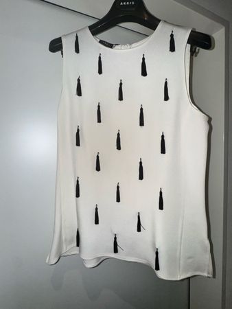 AKRIS Seidenbluse mit Quasten NEU