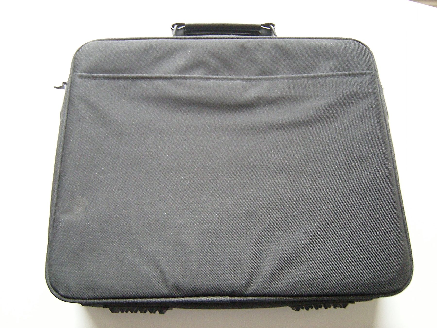 Targus Borse: LAPTOP-TASCHE – Nuovo (secondo la descrizione) da Basel venduto da Ceebee62 1