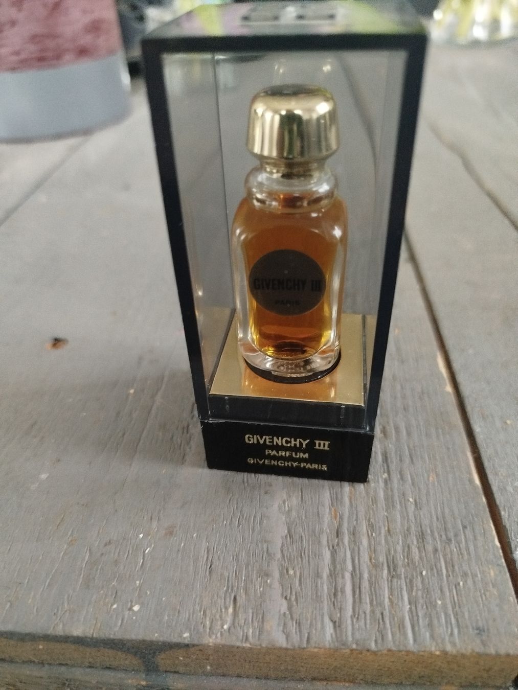 Givenchy Flaconi: Givenchy III, Parfum. 70er Jahre – Nuovo e nell'imballaggio originale da Glashütten venduto da lightmoon