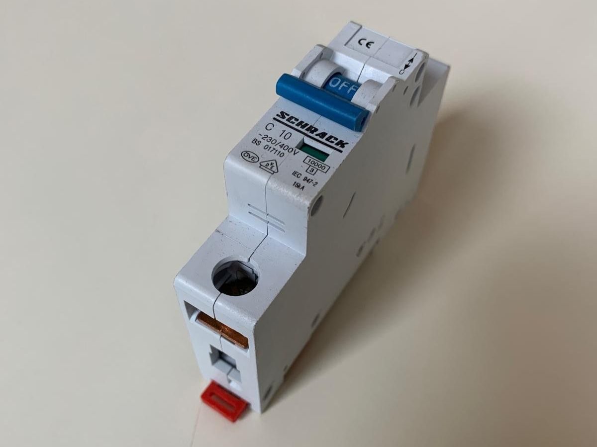 Schalter: Schrack C10 1 Pol Sicherungsautomat BS 017110 – Gebraucht aus Münchenstein von Licontrol 1