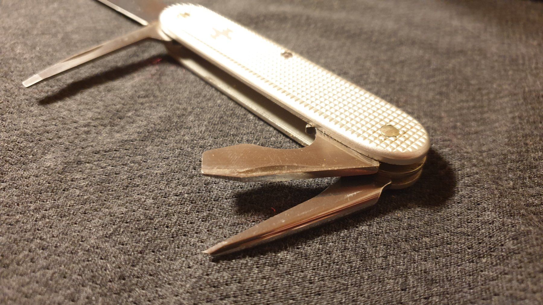 Victorinox Coltelli tascabile: Technician Sackmesser Victorinox OC Alox – Usato da Val D Illiez venduto da SnowRoof 3